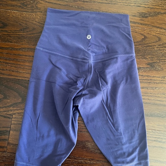 Align High-Rise Short 8” purple - Picture 2 of 3